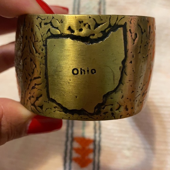 OHIO State Hammered Cuff Bracelet - Picture 3 of 9